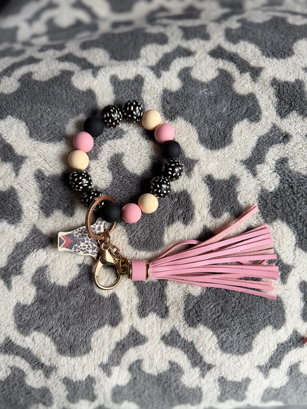 Beaded Tassel Keyring Bracelet - Pink, Black & Cream